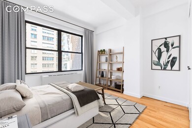 60 W 14th St unit 7-C, New York, NY 10011 - photo 4
