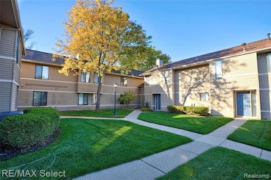 250 Briarcrest Dr unit 129, Ann Arbor, MI 48104 - photo 3