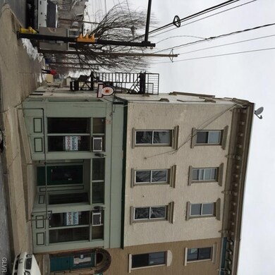 347 N 8th St, Allentown, PA 18102 - photo 2