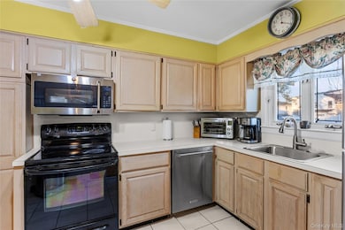 3409 5th St, Oceanside, NY 11572 - photo 7