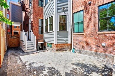 41 Mt Vernon St unit 1, Boston, MA 02129 - photo 3