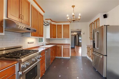 7412 Kitchen