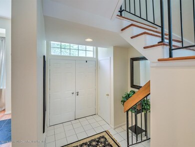 003_FOYER
