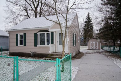 1426 Clarendon Ave, Niles, MI 49120 - photo 2