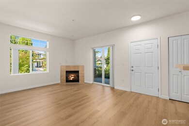 6409 Hazel Ln SE unit H, Auburn, WA 98092 - photo 4