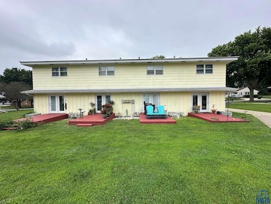 616 Willow St, Aurelia, IA 51005 - photo 2