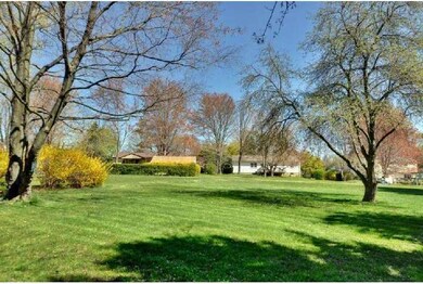 717 N Whitford Rd, Exton, PA 19341 - photo 2