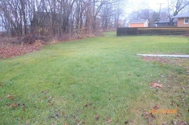 646 E 52nd Ave, Merrillville, IN 46410 - photo 3