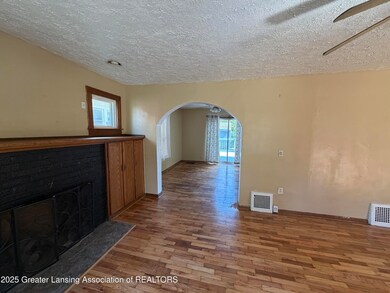 724 Princeton Ave, Lansing, MI 48915 - photo 7