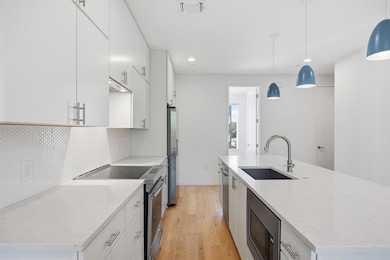 6020 Springdale Rd unit 12, Austin, TX 78723 - photo 3