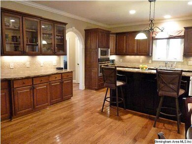 Spacious kitchen, look at those cabinets!