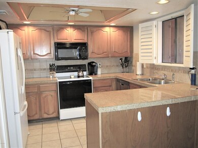 B9 U135 FULL KITCHEN