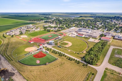 519 8th St N, Casselton, ND 58012 - photo 3