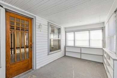 1721 E 23rd St, Des Moines, IA 50317 - photo 3