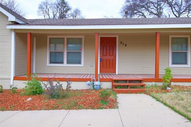 305 E 15th St, Bonham, TX 75418 - photo 3