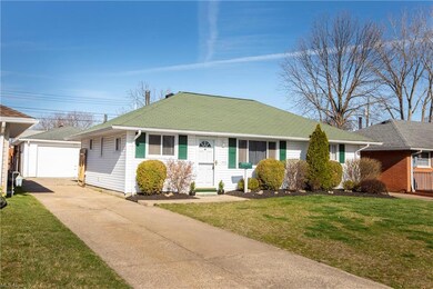 320 Thelma Dr, Sheffield Lake, OH 44054 - photo 6