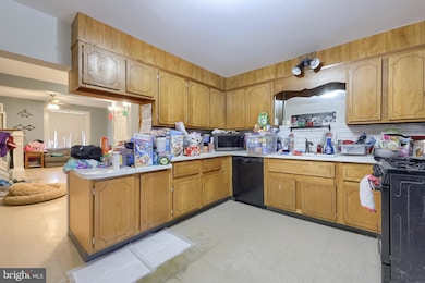 3416 Kutztown Rd, Reading, PA 19605 - photo 7