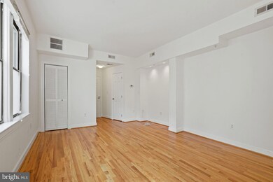 1827 Florida Ave NW unit 303, Washington, DC 20009 - photo 6