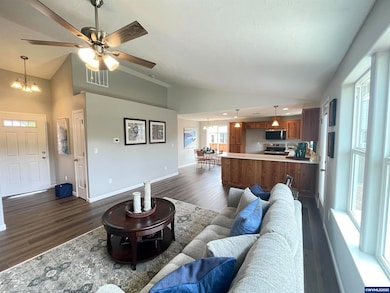 1240 SW Hop St, Albany, OR 97321 - photo 7