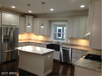 6949 Birch St, Falls Church, VA 22046 - photo 5