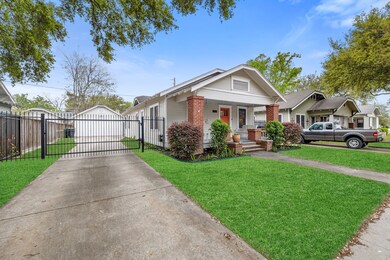 1132 W Gardner St, Houston, TX 77009 - photo 2