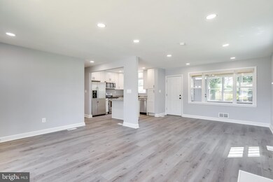 2711 Fairlawn St, Temple Hills, MD 20748 - photo 7