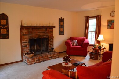 11701 Leiden Ln, Midlothian, VA 23112 - photo 6