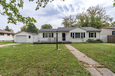 1610 N Kankakee St, Lincoln, IL 62656 - photo 2