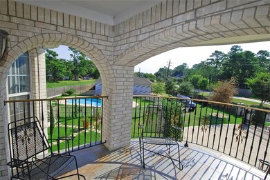 3950 Victory Dr, Houston, TX 77088 - photo 3