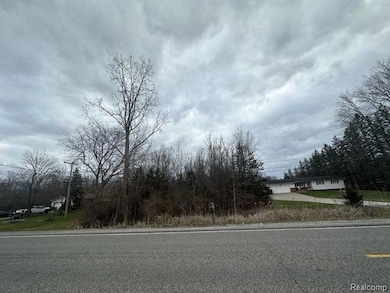 2444 E Stanley Rd, Davison, MI 48423 - photo 4