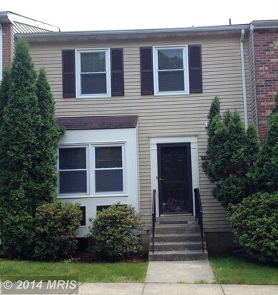 9517 Poplar Leaf Ct, Fairfax, VA 22031 - photo 2