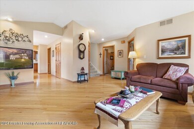 447 Charleston Rd, Lansing, MI 48917 - photo 5