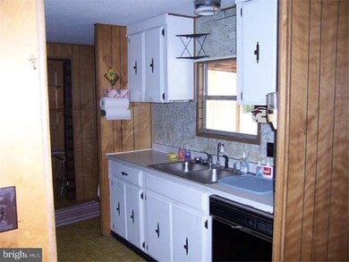 224 Washington Rd, Bechtelsville, PA 19505 - photo 4