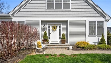 8 Lakepoint Way unit 4, Hopkinton, MA 01748 - photo 2