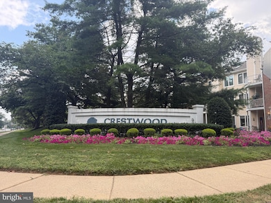 59 Pamela Ct unit 320, Levittown, PA 19057 - photo 2