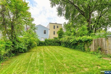 44 Stuyvesant Ave, Newark, NJ 07106 - photo 6