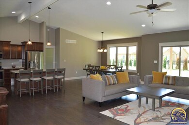 6325 SW 44th St, Topeka, KS 66610 - photo 3