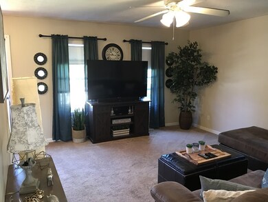 656 Old West Central St unit 1, Franklin, MA 02038 - photo 5