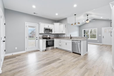 lot 2 Harrods Glen, Harrodsburg, KY 40330 - photo 2