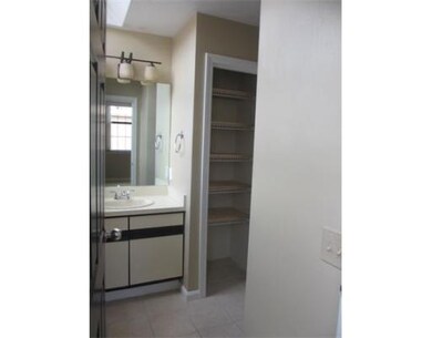 325 Plantation St unit 214, Worcester, MA 01604 - photo 6