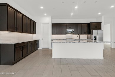 14699 N Blue Juniper Ln, Marana, AZ 85658 - photo 6