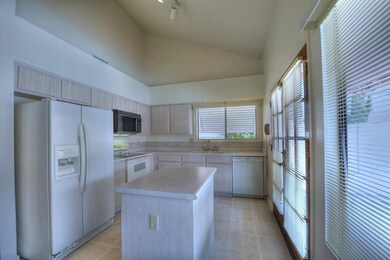 009_Kitchen