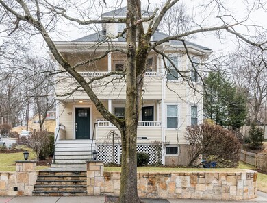 912 Chestnut St unit 914, Waban, MA 02468 - photo 2