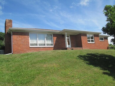 1823 Graveyard Hill Rd, Monroe Township, PA 18618 - photo 2