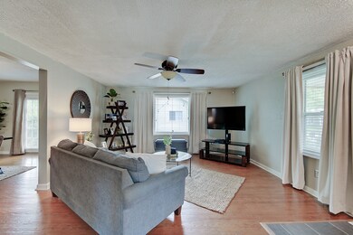 425 N 20th Ave, Beech Grove, IN 46107 - photo 6