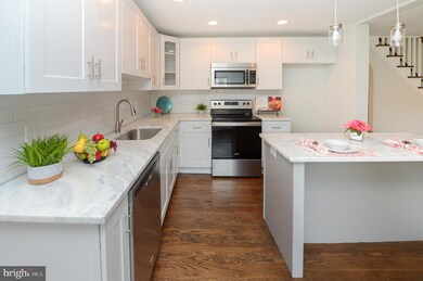 661 Shoemaker Ln, King of Prussia, PA 19406 - photo 3