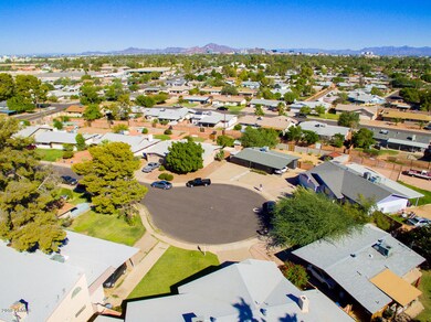 321 E Manhatton Dr, Tempe, AZ 85282 - photo 4