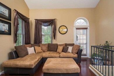 03- FAMILY ROOM