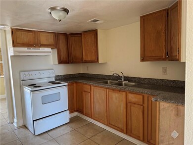 7700 Read Blvd unit 7, New Orleans, LA 70127 - photo 2