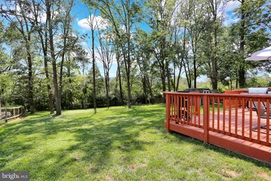 4317 Sylvan Dr, Reading, PA 19606 - photo 2